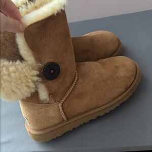 UGG Chestnut Bailey Button Boots